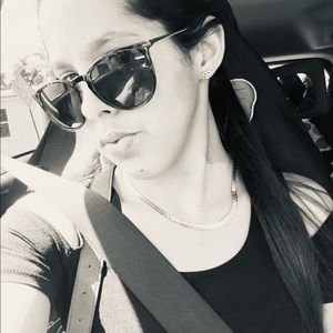 Meet your Posher, Brenda